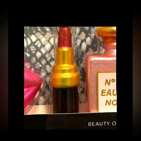 Saxs Fifth Ave Beauty Ornament 3 Piece Limited Edition Set NEW IN BOX ๐๐๐ - Picture 6 of 6